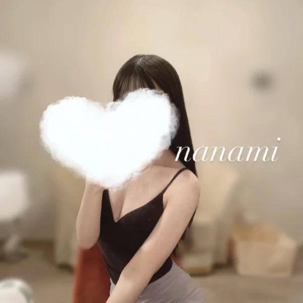 成瀬ななみ