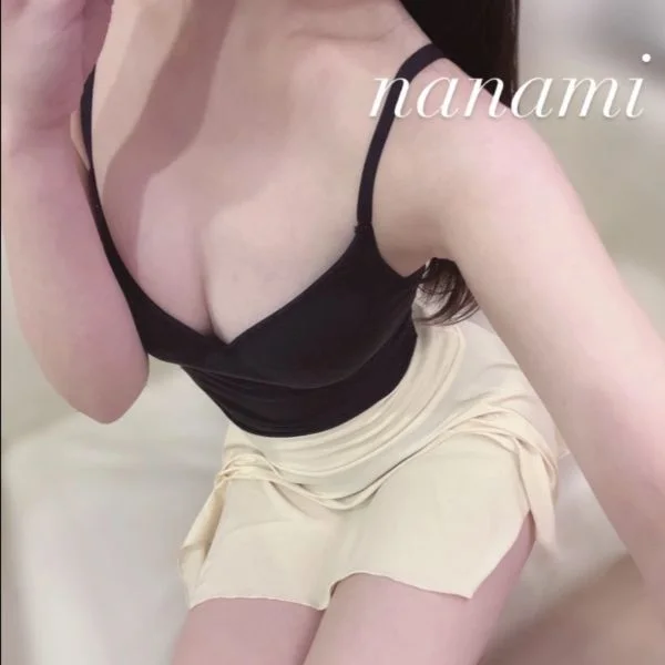 成瀬ななみ