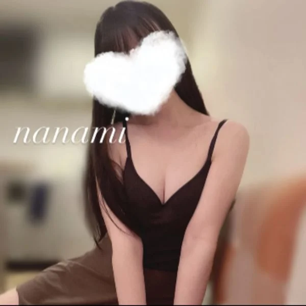 成瀬ななみ