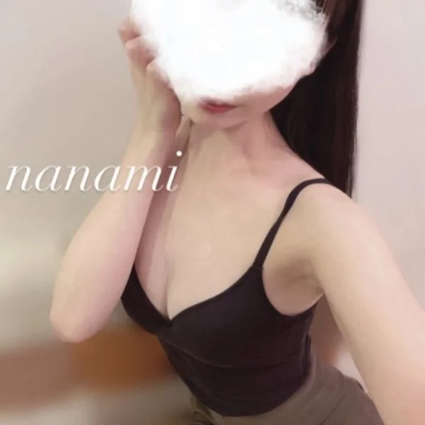 成瀬ななみ