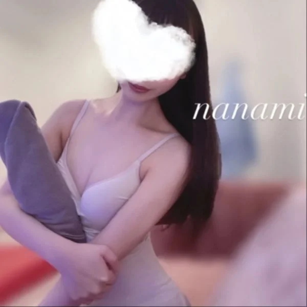 成瀬ななみ