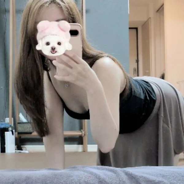 篠田ひなみ