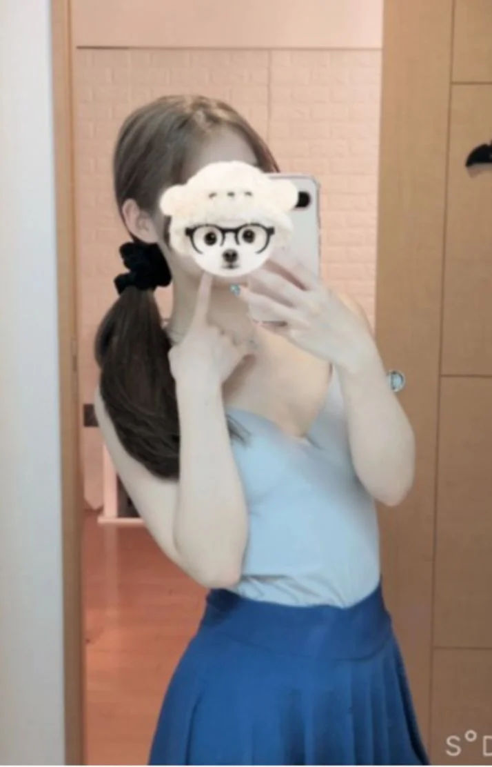 篠田ひなみ