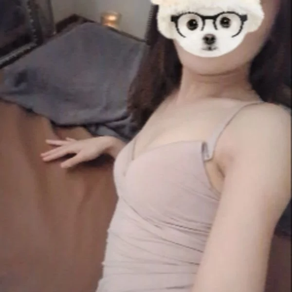 篠田ひなみ