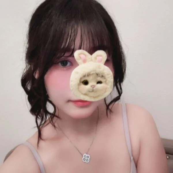 石田ゆな