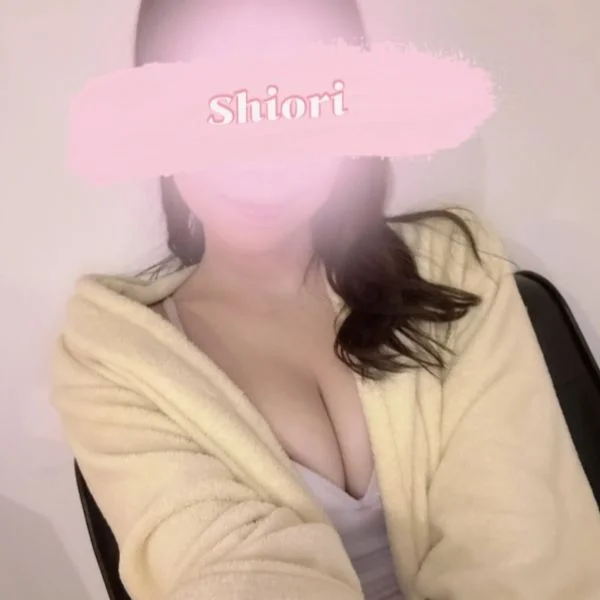 宮崎しおり