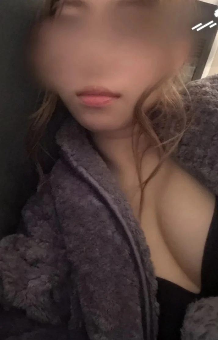 綾瀬みこと
