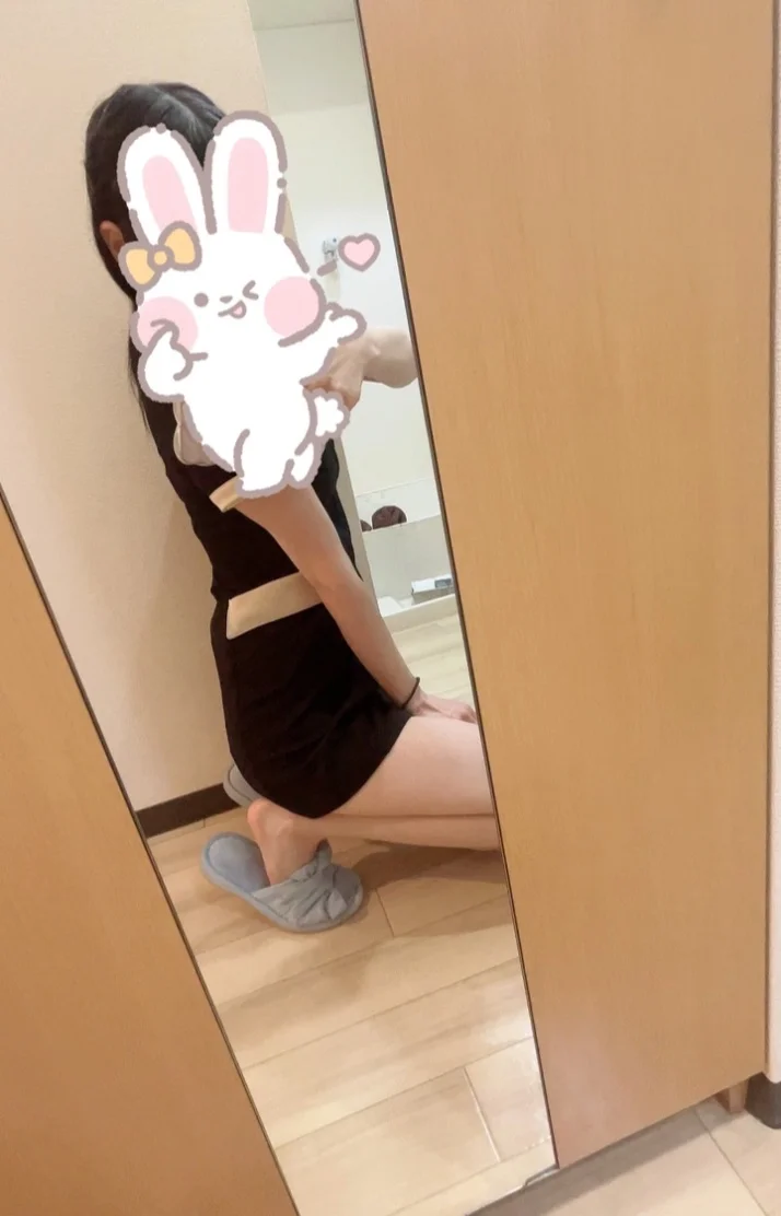明日11日日曜日13時からいます！