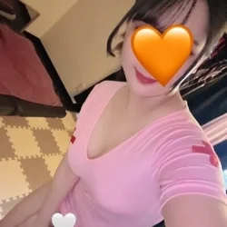 初桃　白瀬もか