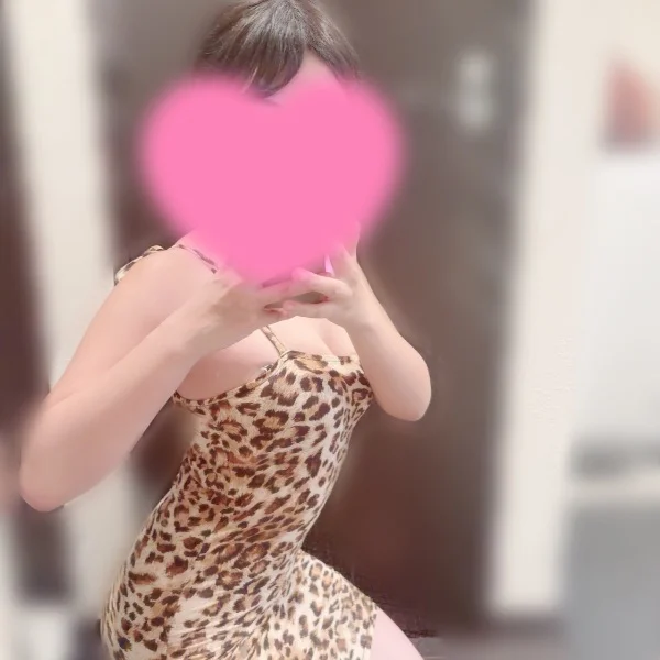 本日19時〜26時出勤してます☺️💕