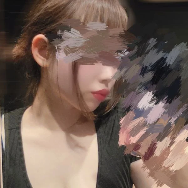 本日、～23時まで出勤してます✨