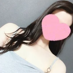 穏やかな時間で癒されてみませんか♡【泉かれん(24)】