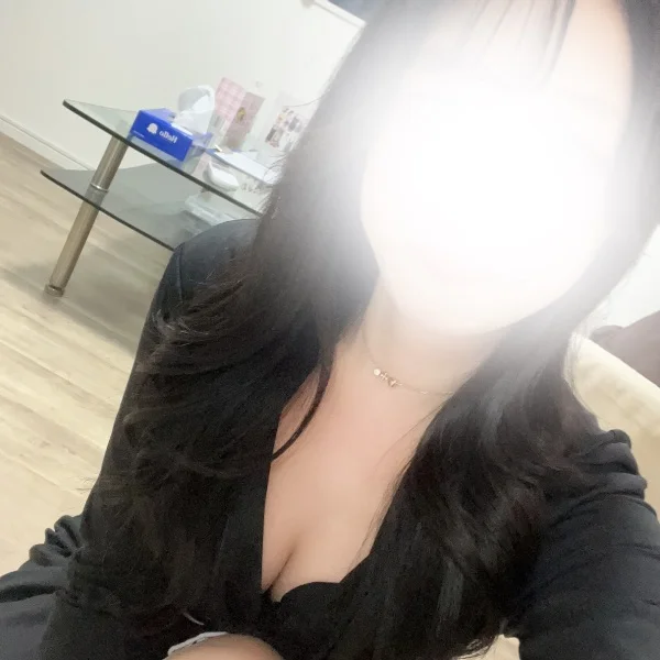 出勤してます( ᵒ̴̶̷̤◦ᵒ̴̶̷̤ )♡