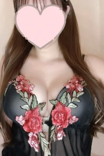 茉白ゆな