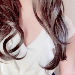 【緊急出勤速報！】紗奈（さな）さん本日出勤！