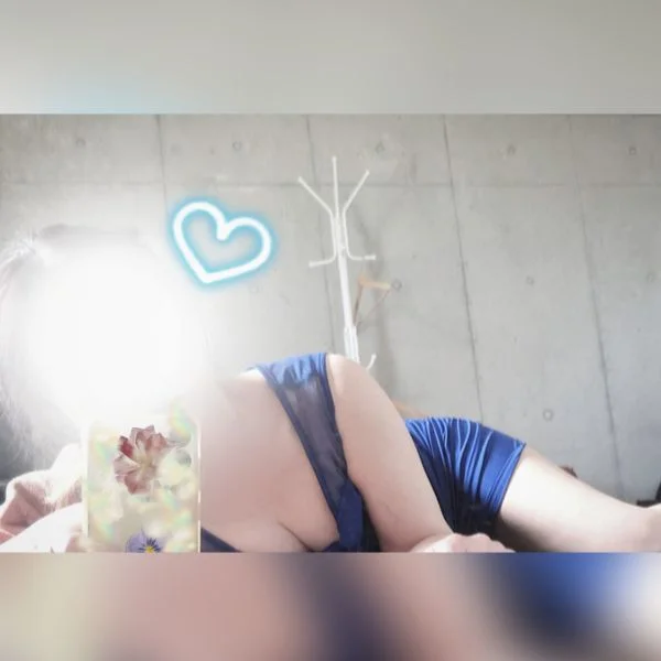 本日12:00から出勤します⚝⋆