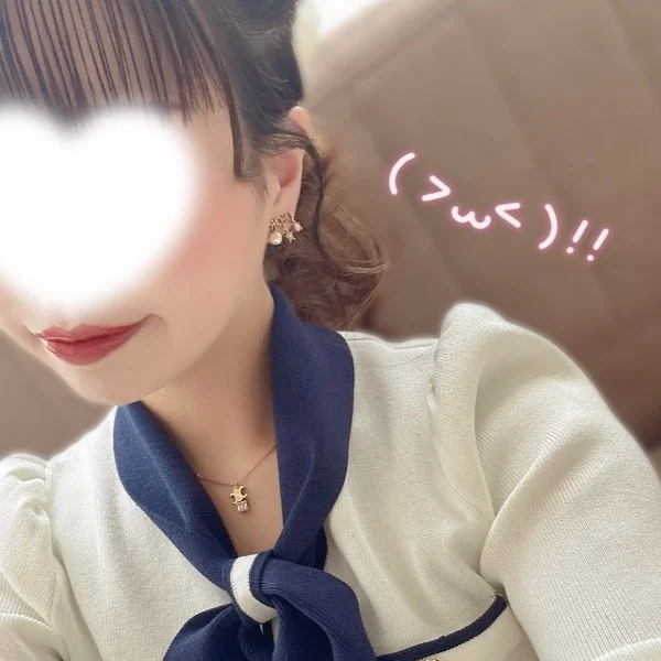 本日12時〜18時出勤です🎀
