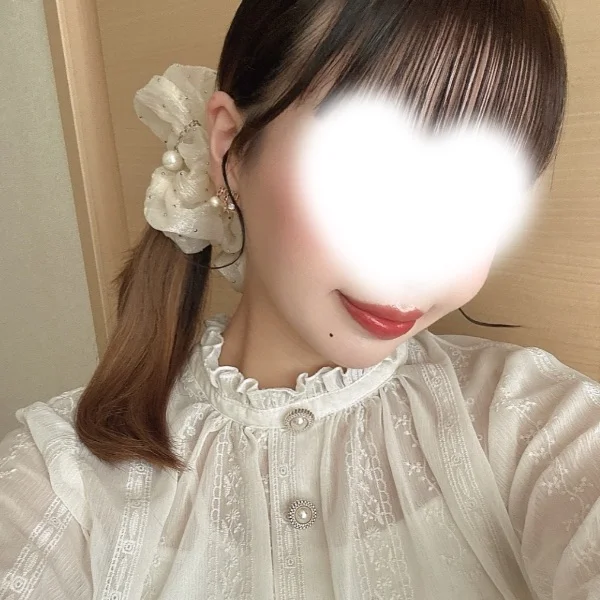 本日12時から〜18時出勤します💕