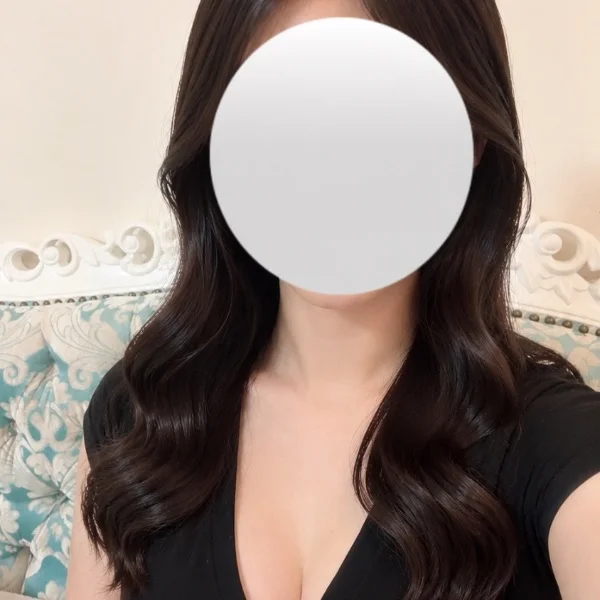 本日19時からラストまで出勤してます!