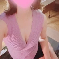 くれは本日5日12時〜出勤