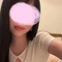 ① 明るさ全開の“華やかムードメーカー...