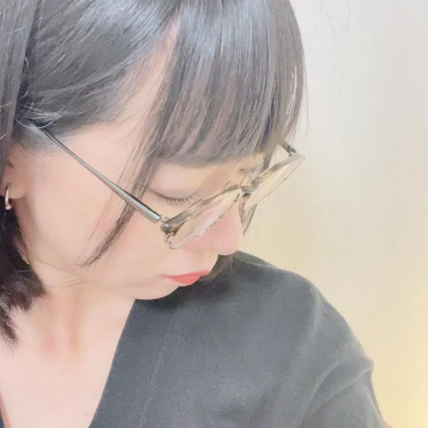 "癒し系おっとりボイス"と称してますが