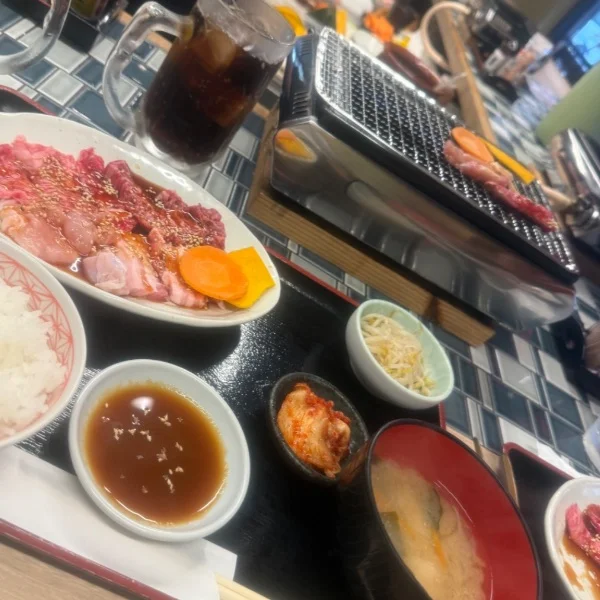 お肉〜