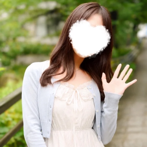 明日は久々、日曜日の出勤🌼