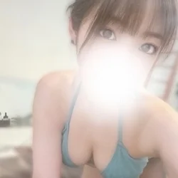 上原かれん