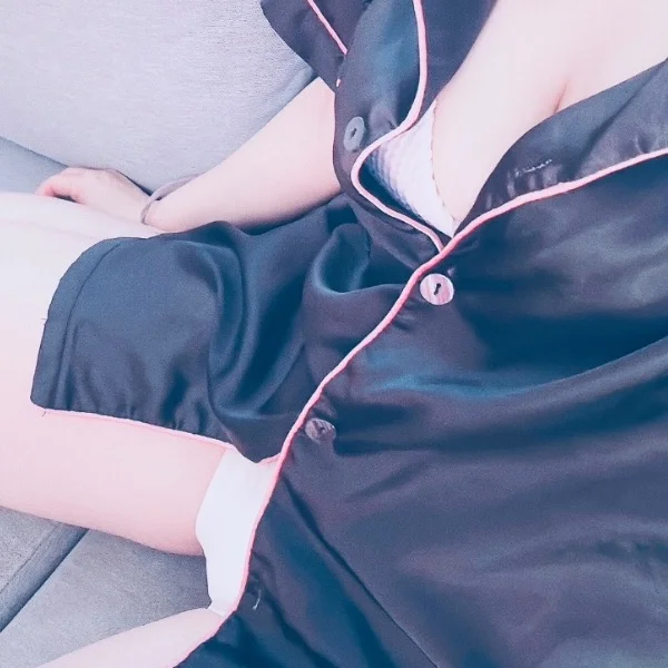 本日 23時まで出勤しております💋