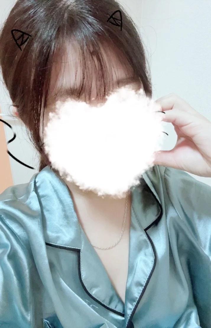 出勤してます🎀🤍🫧‪𓈒𓂂
