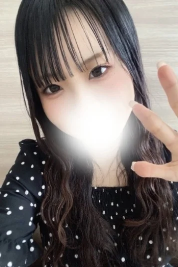 山倉なぎさ