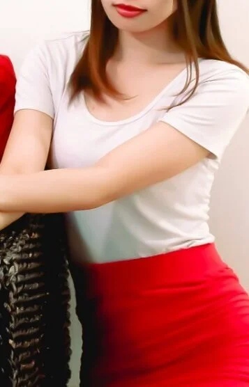 桃乃ゆら