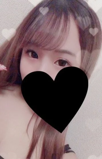椎那ゆあ