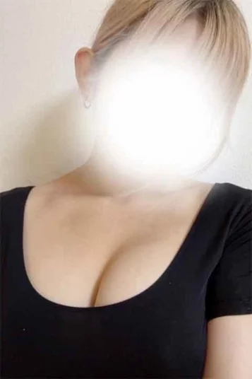 高梨ゆい