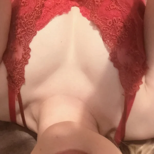 本日10時〜17時で出勤してます♡