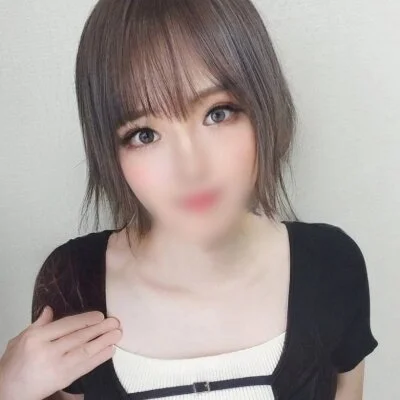 妻色兼美 盛岡駅前