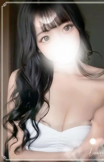 白咲ゆい