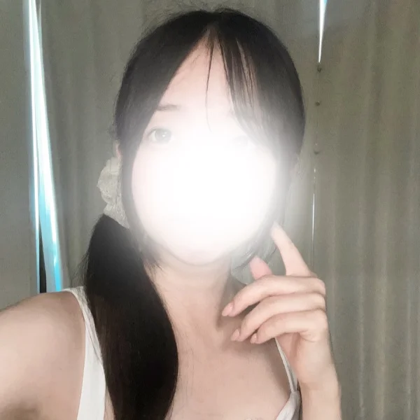 今日は12時から夜まで出勤してるよー♡