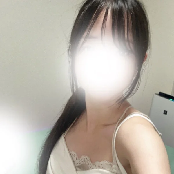 今日12時から夜まで出勤してるよー！