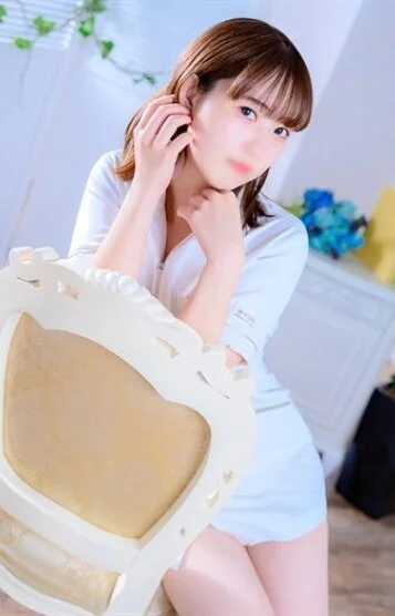 アロマフローラSPAの人気セラピスト ひな