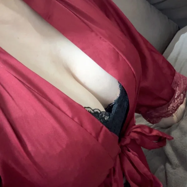 本日23:00まで出勤しています