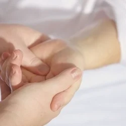 博多で上質な癒しを求める男性に選ばれて...