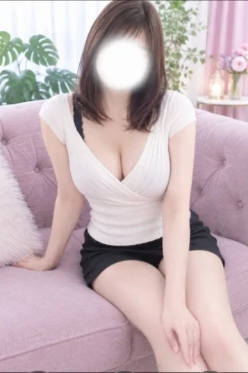 小沢ひとみ