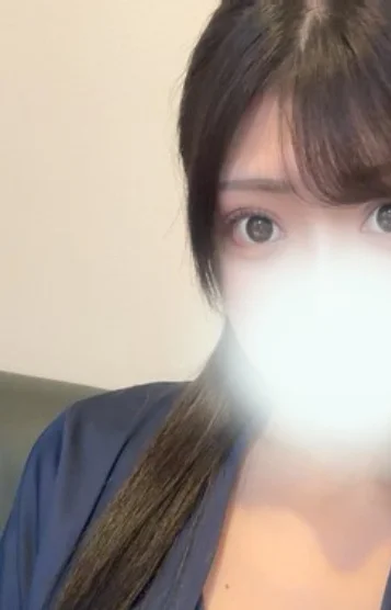 三上ももな