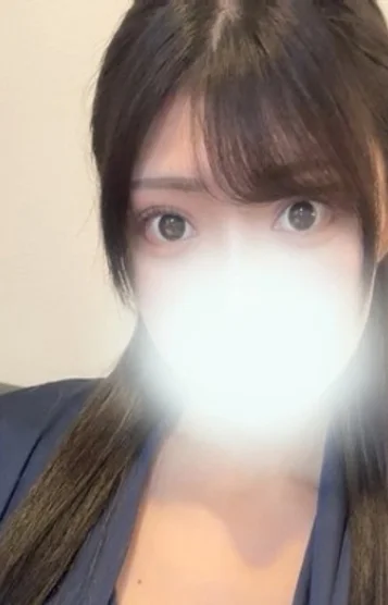 三上ももな