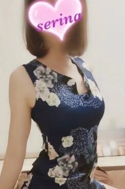 雪平せりな