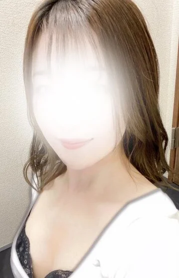 月永 しずく