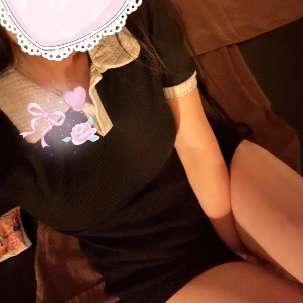 本日13時半〜20時まで出勤です🍀.⋆