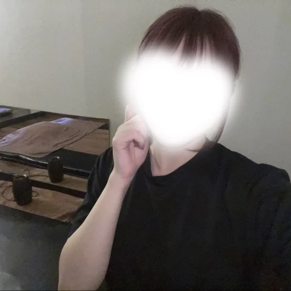 連休最終日ですね😖